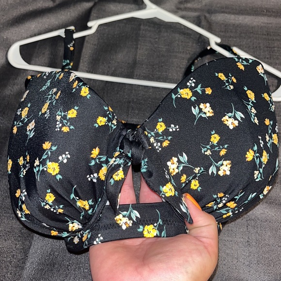 Floral Print Bathing Suit Top - size 38DD - NWT - Picture 3 of 5
